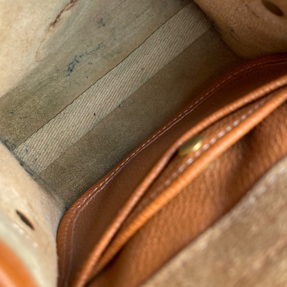 Dooney and Bourke AWL mini  Essex Crossbody Bag Peanut - Picture 15 of 16